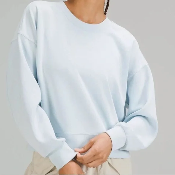 Lululemon Powder Blue Perfectly Oversized Softstreme Crew - Picture 1 of 5